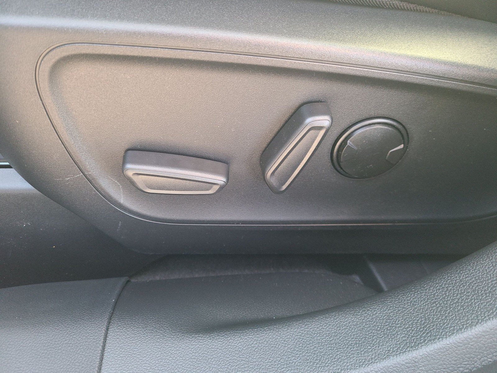 2025 Ford Escape Plug-in hybrid PHEV - Photo 18