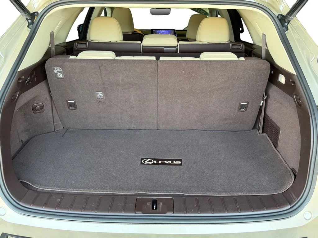 Used 2019 Beige Lexus 350L image 14