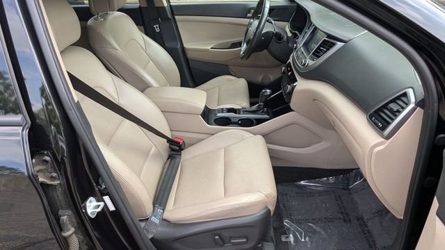 Used 2018 Black Hyundai SEL Plus image 31