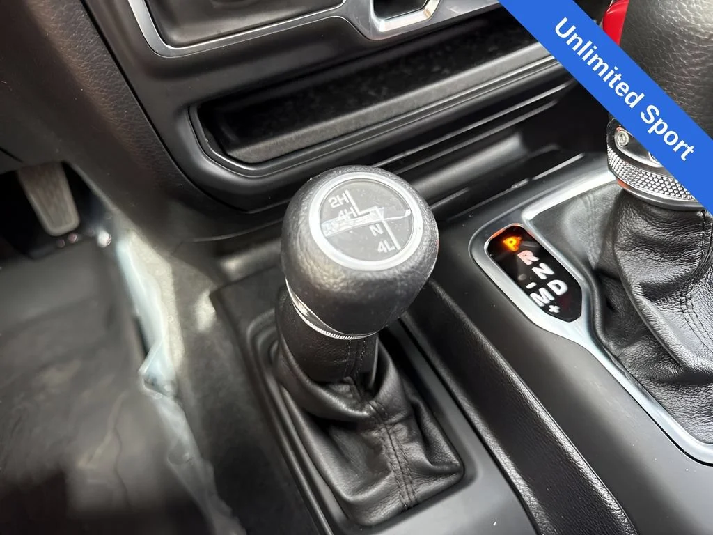 Used 2021 Black Jeep Unlimited Sport S image 19