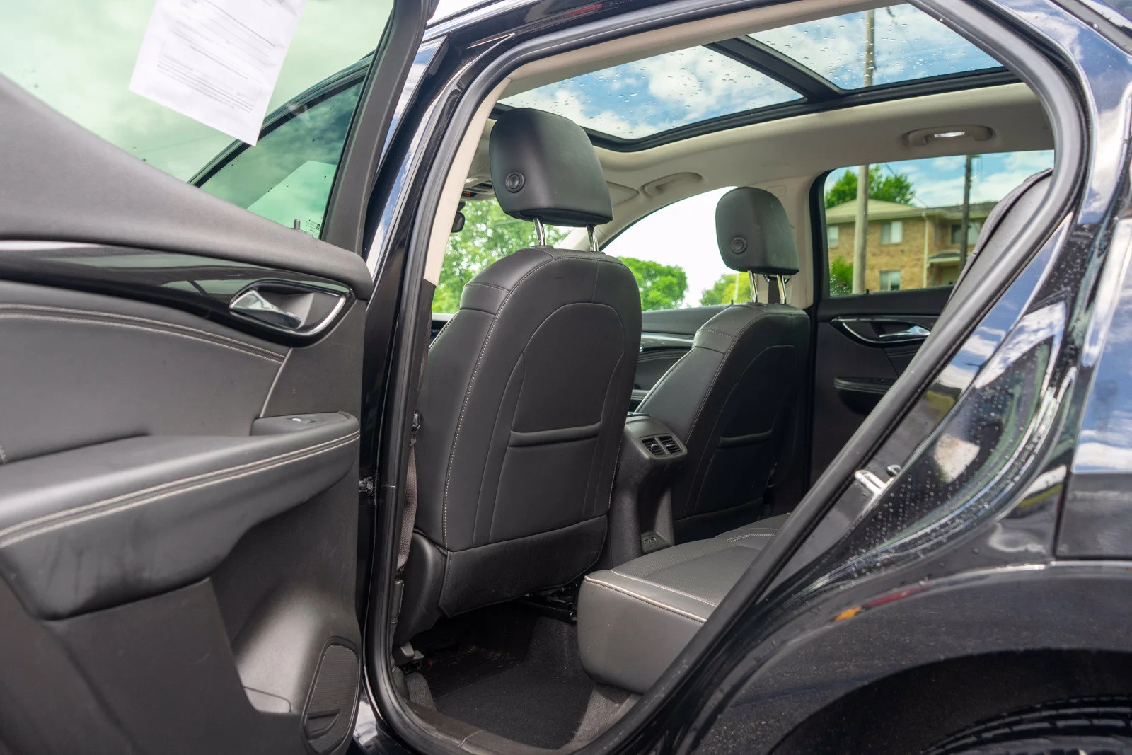 Used 2021 Ebony Twilight Metallic Buick Essence image 30