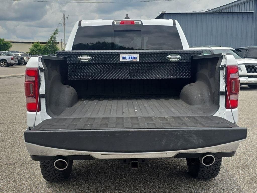 Used 2022 White Ram Laramie image 11