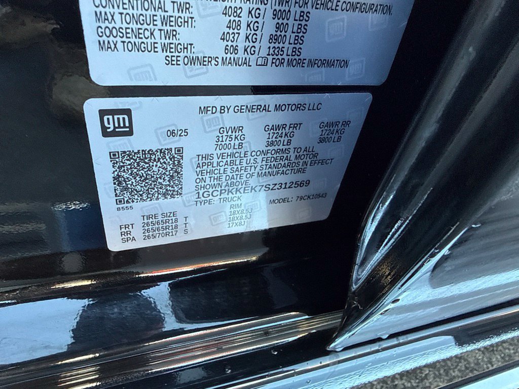 Used 2025 Black Chevrolet LT image 10