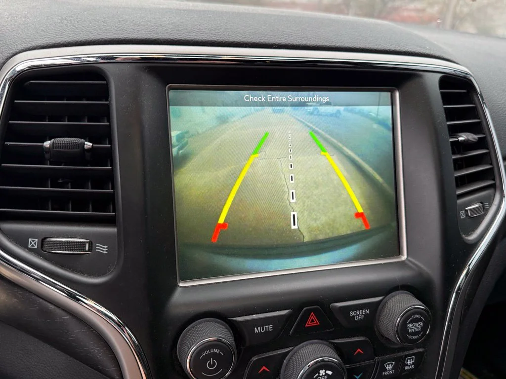 Used 2018 Silver Jeep Altitude image 20