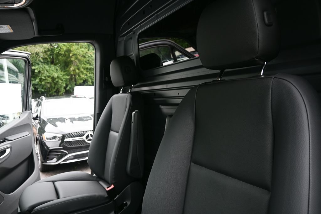 New 2026 Jet Black Mercedes-Benz  image 5