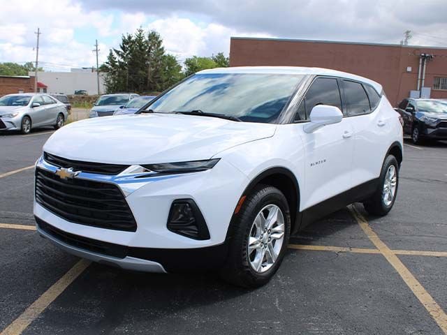 Used 2021 Summit White Chevrolet LT image 2