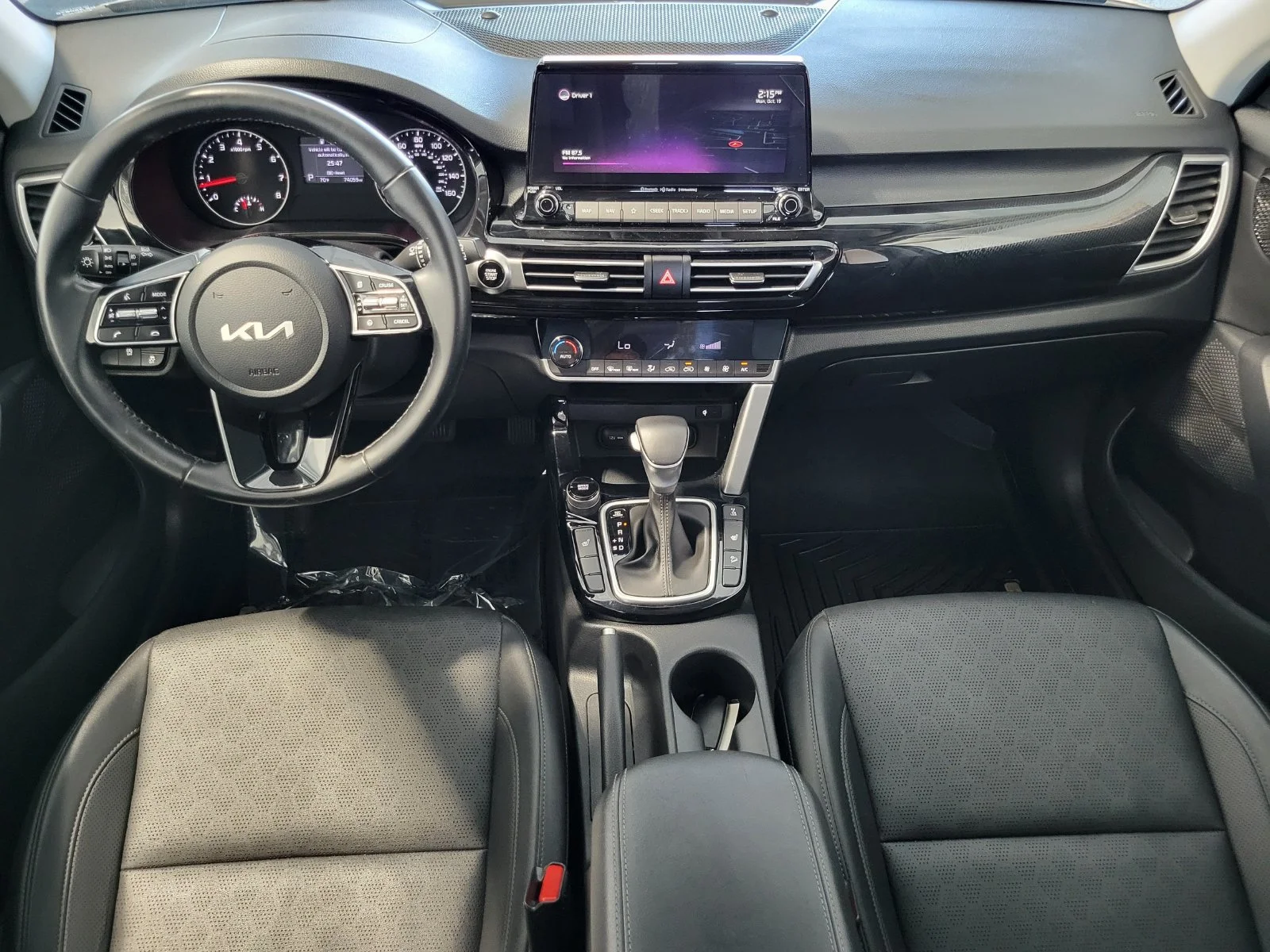 Used 2022 Gray Kia EX image 28