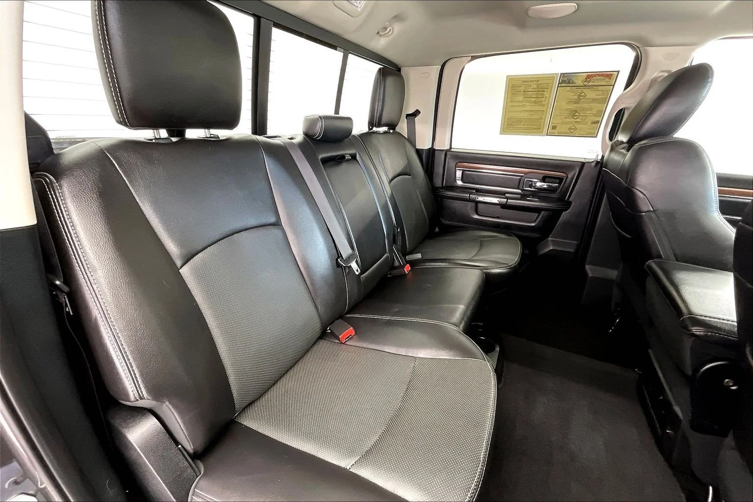 Used 2016 Granite Crystal Metallic Clearcoat Ram Laramie image 17