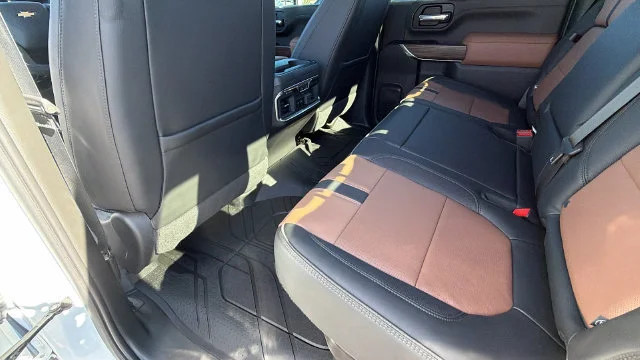2023 Chevrolet Silverado 3500HD High Country - Photo 24