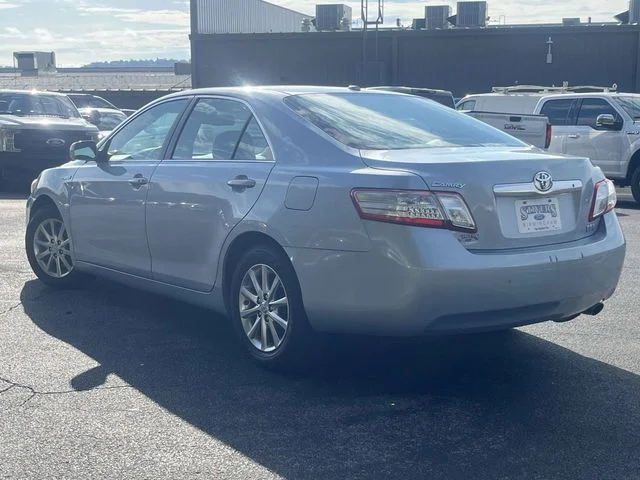 Used 2010 Blue Toyota Base image 6