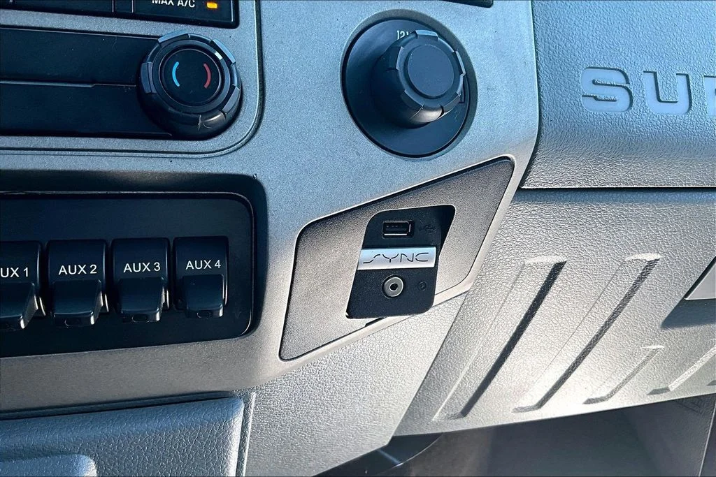 Used 2016 Blue Ford XLT image 29