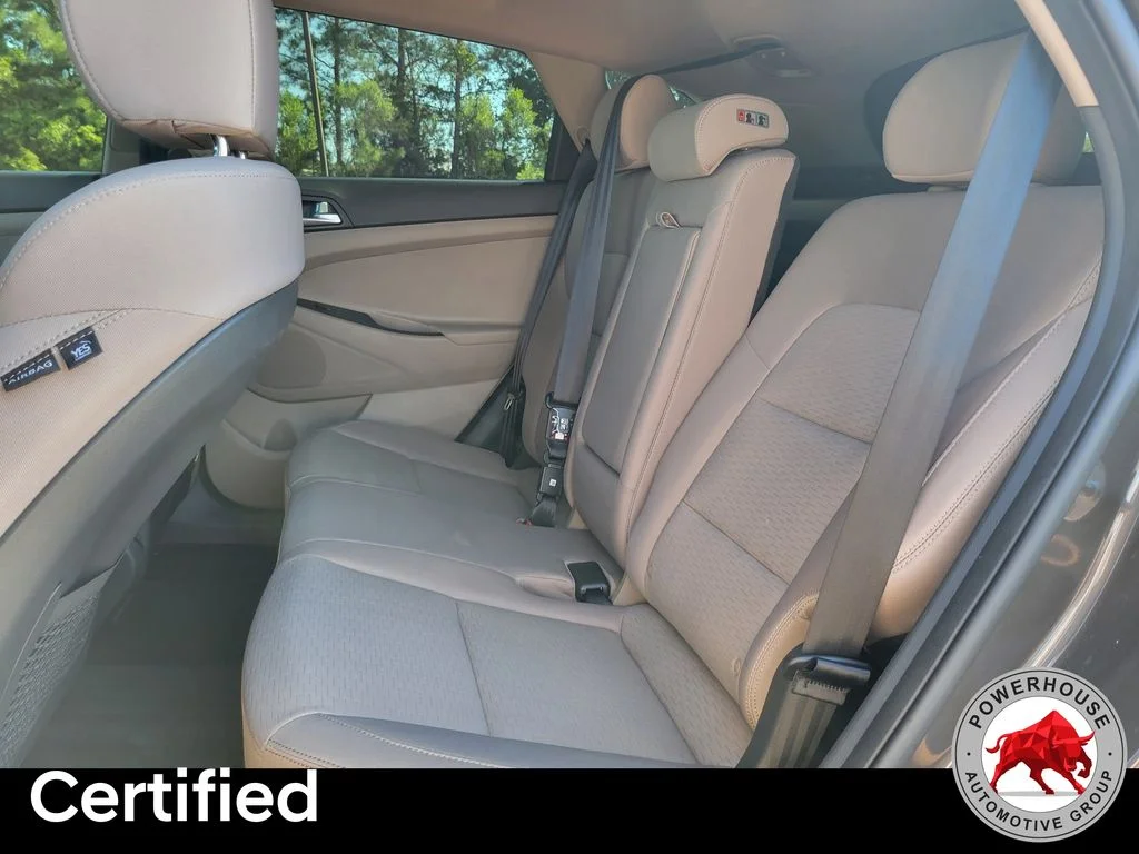 Used 2019 Green Hyundai Value image 16