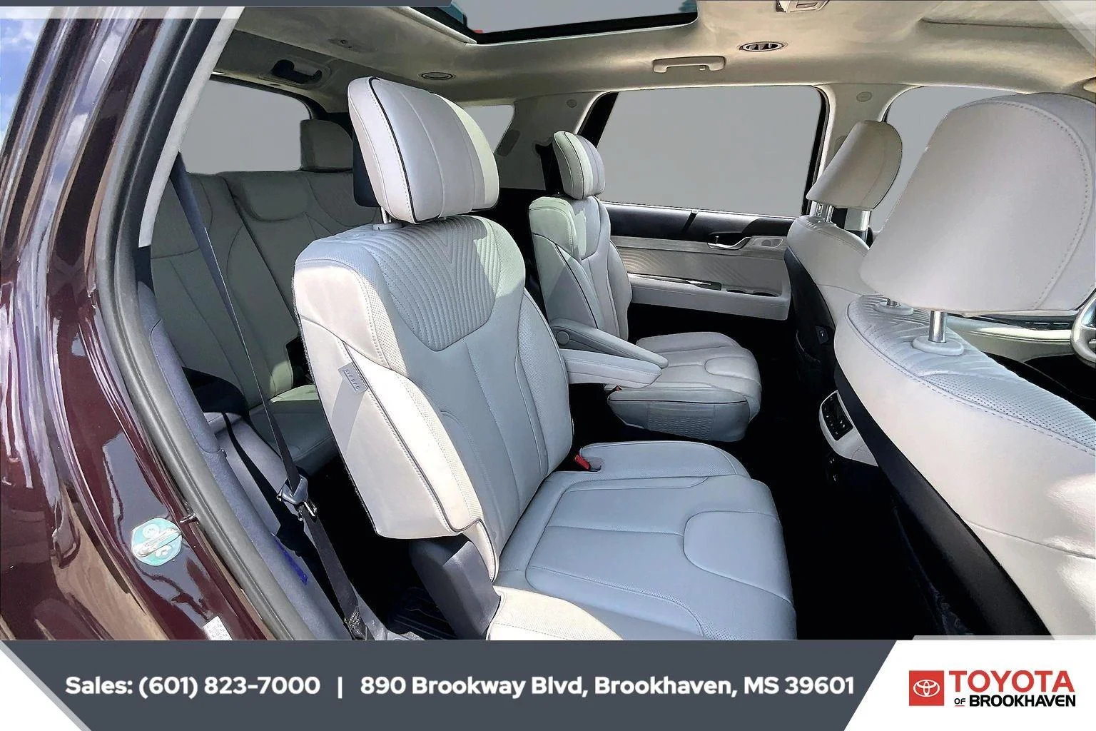 Used 2024 Sierra Burgundy Hyundai Calligraphy image 20