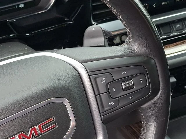Used 2023 White GMC Elevation image 21