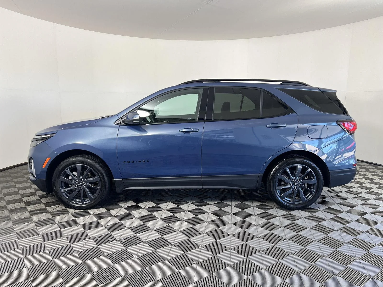 Used 2024 Lakeshore Blue Metallic Chevrolet RS image 27