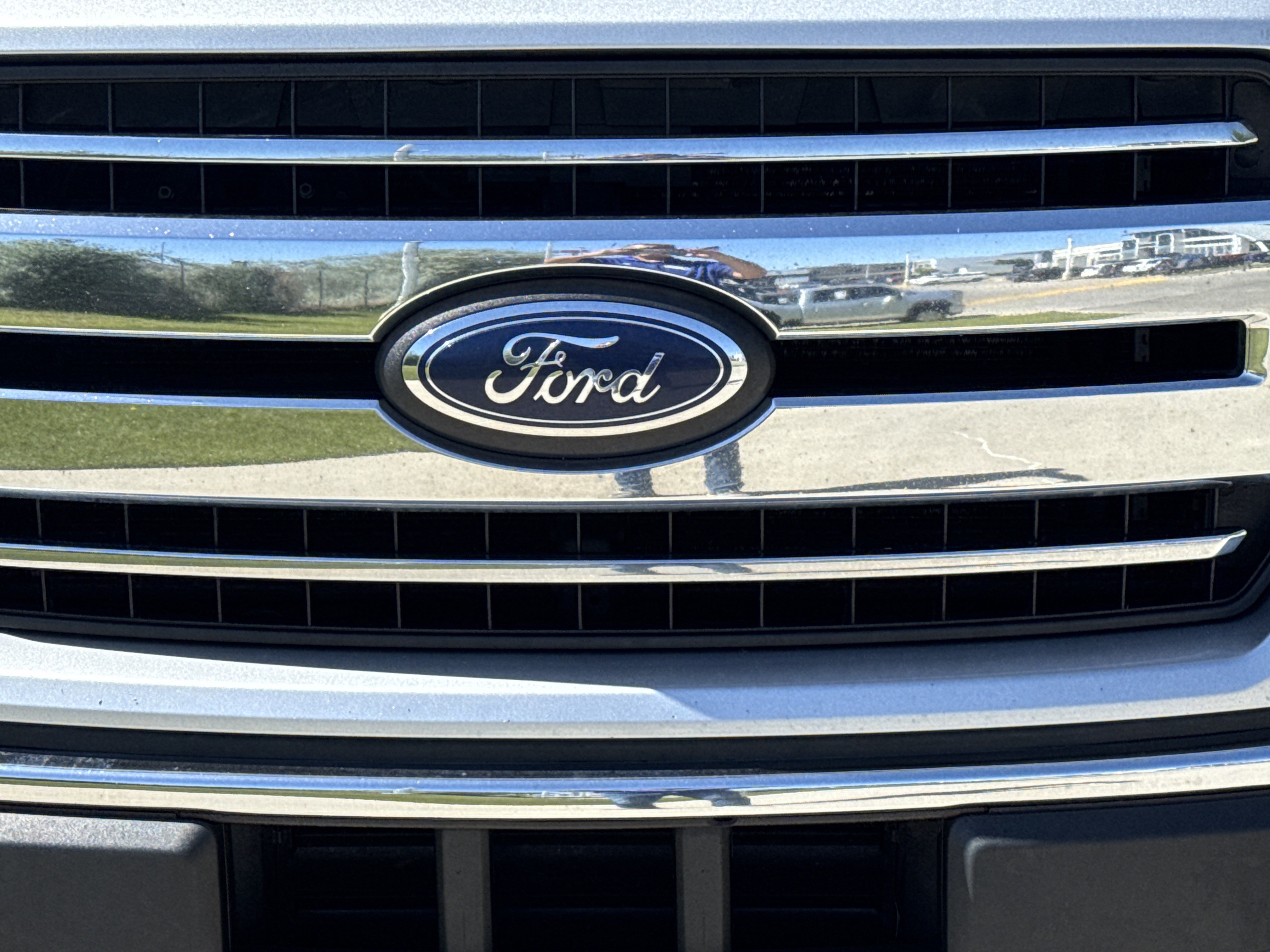 Used 2019 Ingot Silver Ford XLT image 10