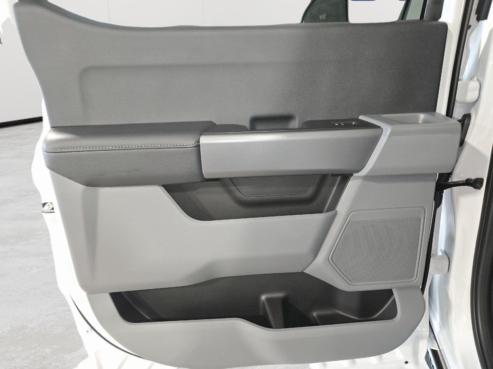 New 2026 Oxford White Ford F-250® XL image 52