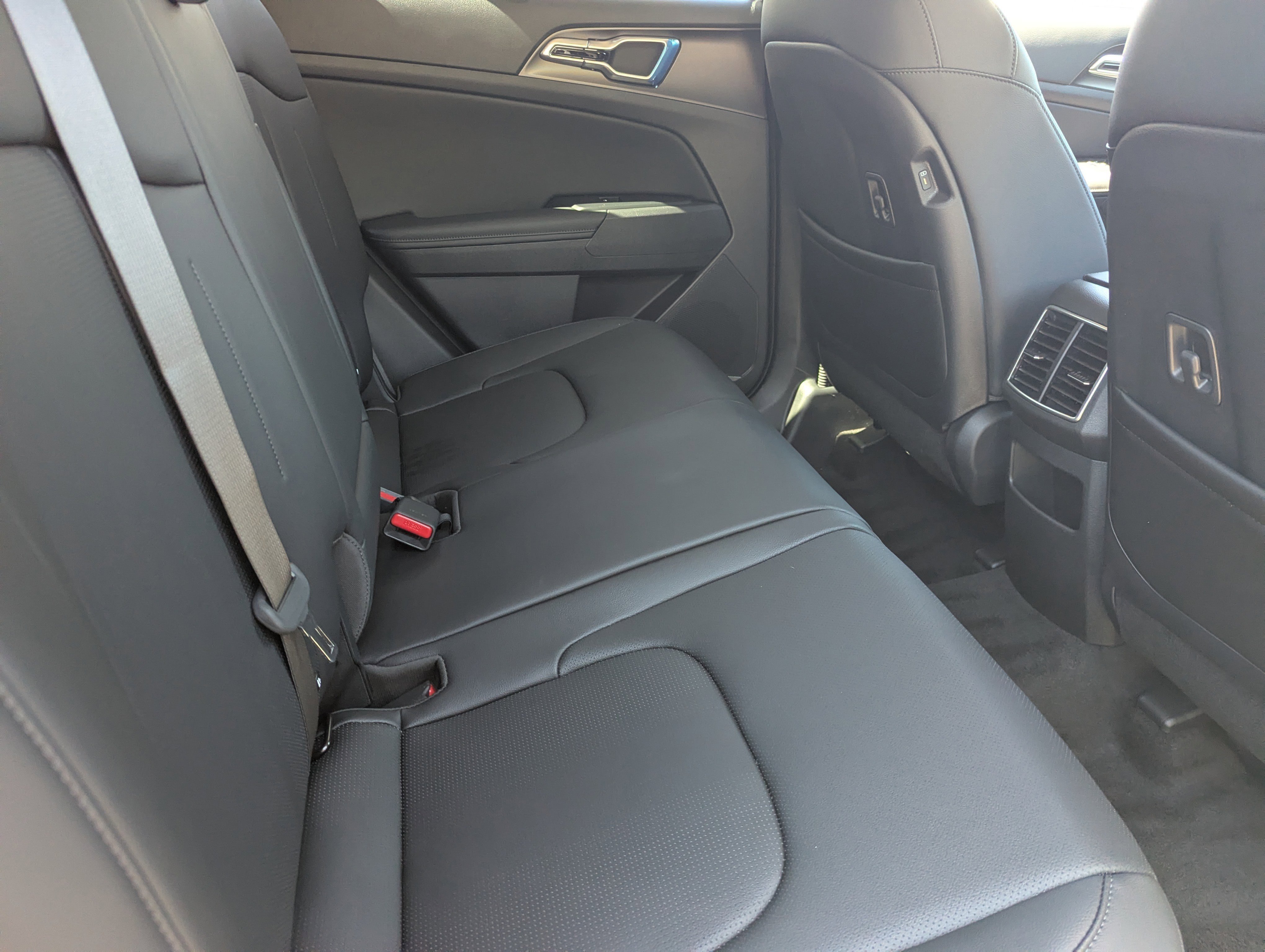 New 2026 Fusion Black Kia EX image 11