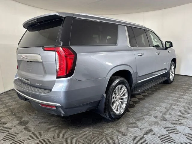 Used 2022 Gray GMC SLT image 3
