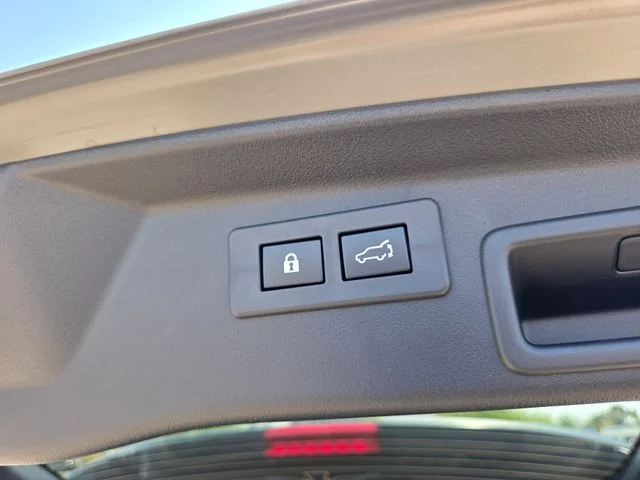 New 2026 RIVER ROCK PEARL Subaru Premium image 12