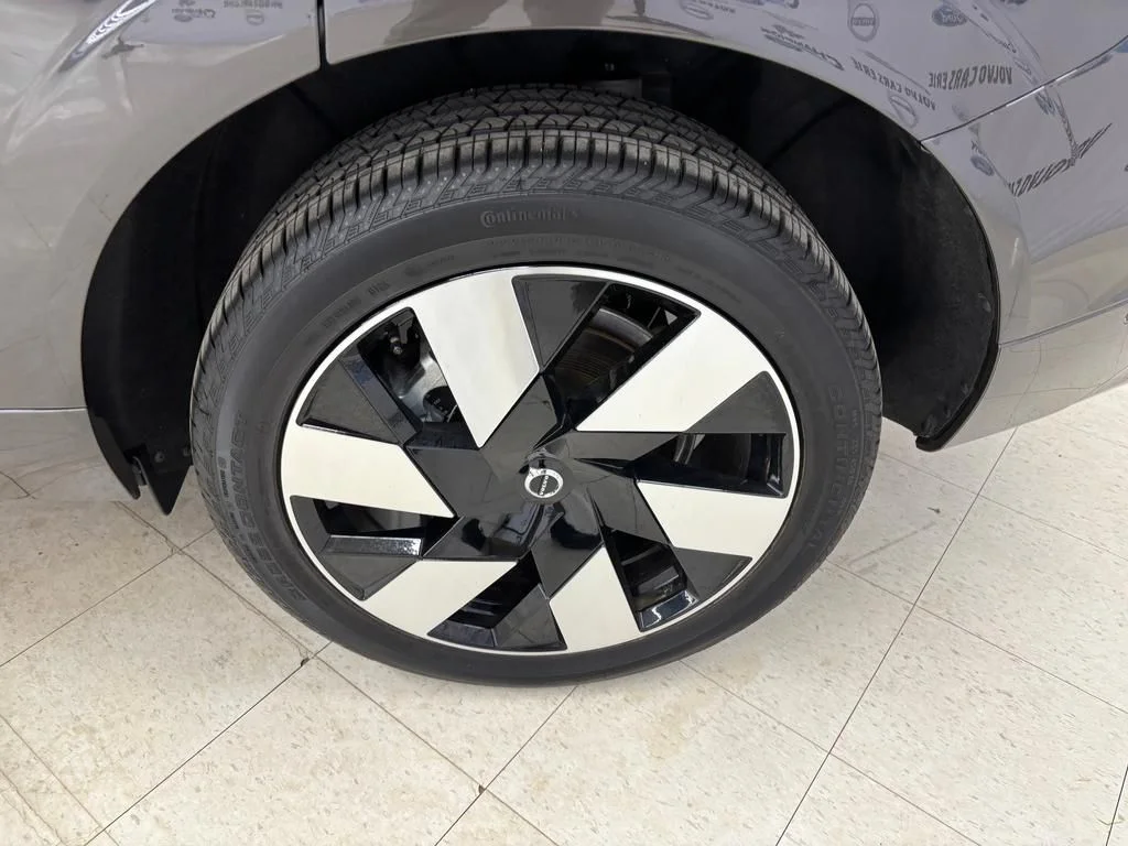 2024 Volvo XC60 Plus - Photo 27