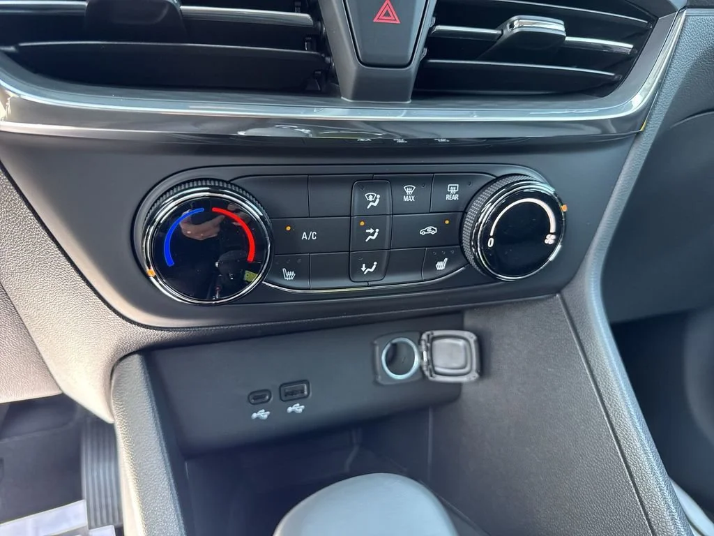 New 2026 Ocean Blue Metallic Buick Preferred image 19