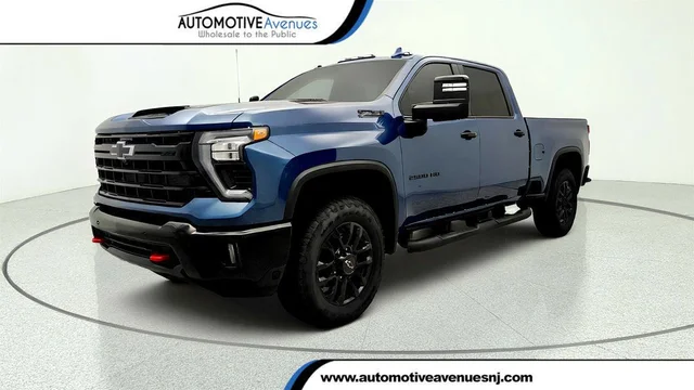 2026 Chevrolet Silverado 2500HD 4WD Crew Cab 159'' LTZ w/ Duramax Diesel & Trail Boss Pkg