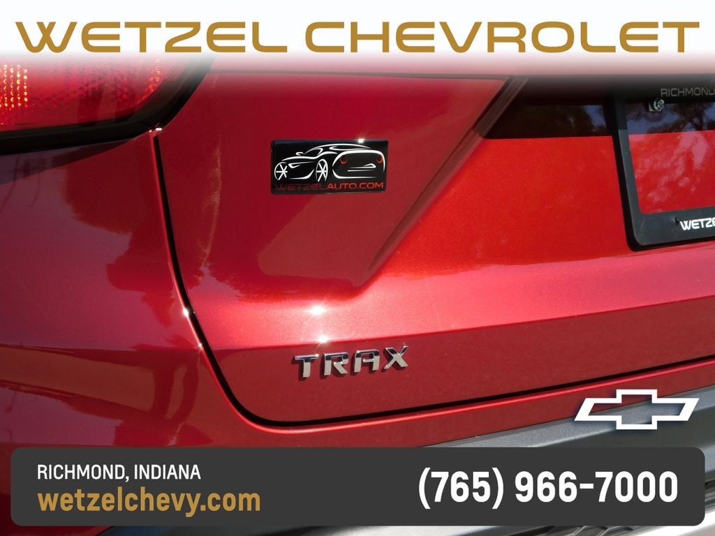 Used 2025 Red Chevrolet LT image 36