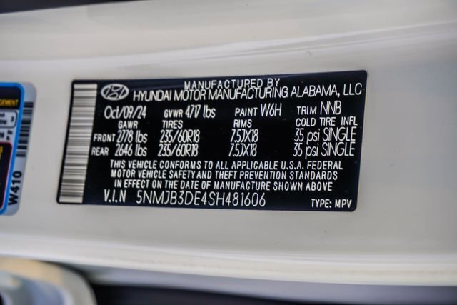 Used 2025 White Hyundai SEL image 36