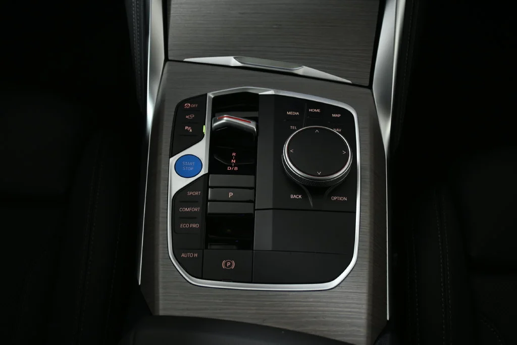 Used 2026 Gray BMW xDrive40 image 23