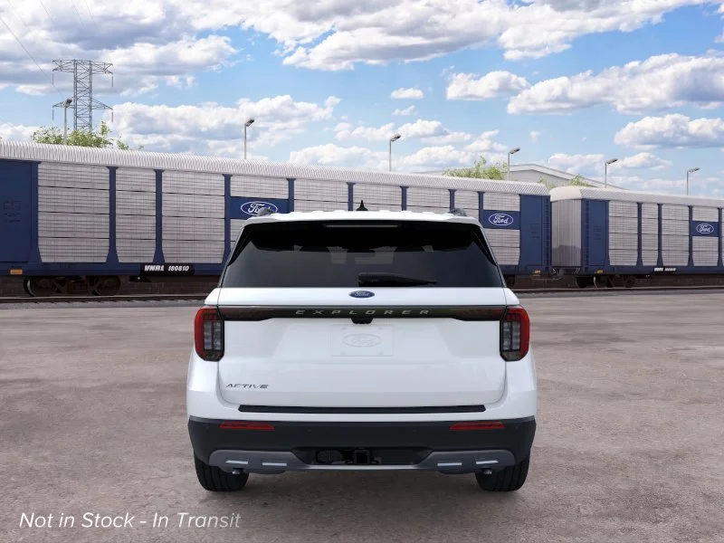 New 2026 Star White Metallic Tri-Coat Ford Active image 5