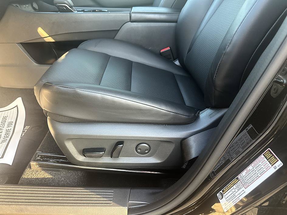 Used 2024 Super Black Nissan SV image 14