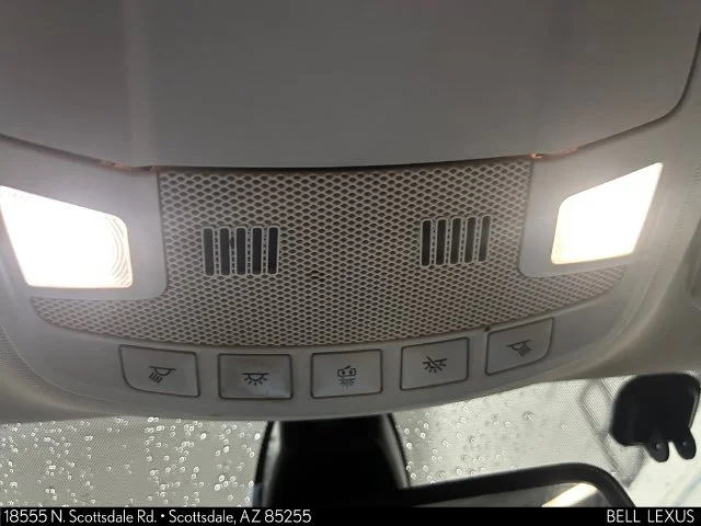 Used 2020 Blue Ford SE image 24