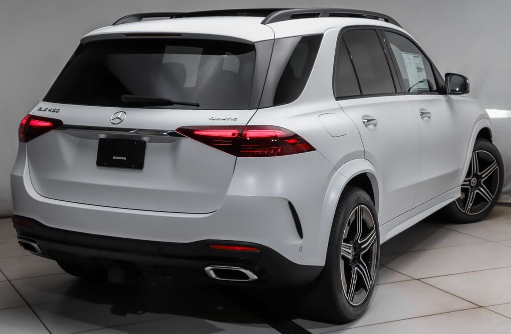 New 2026 MANUFAKTUR Moonlight White Magno Mercedes-Benz GLE 450 image 3