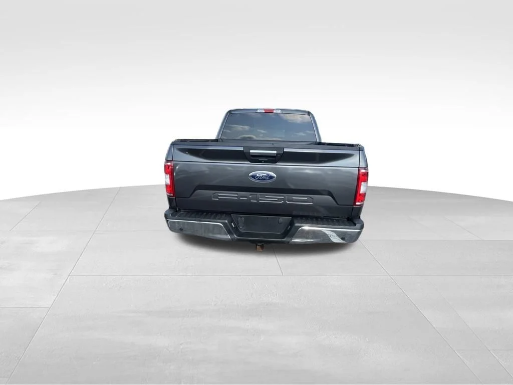 Used 2018 Gray Ford XLT image 23