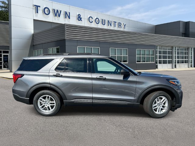 New 2026 Carbonized Gray Metallic Ford Active image 3