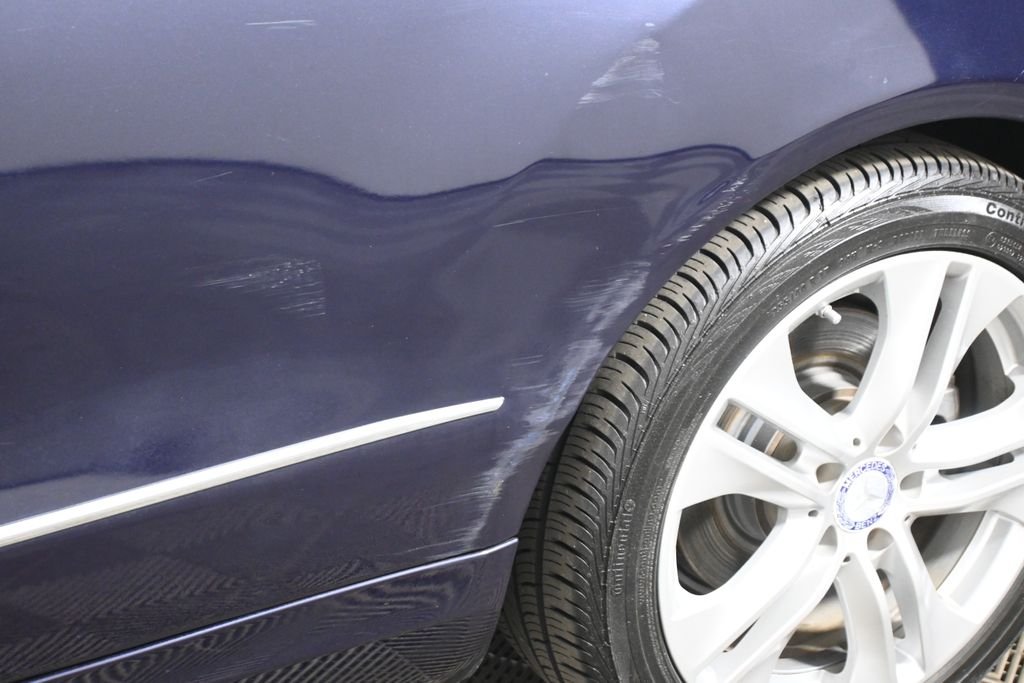 Used 2010 Capri Blue Metallic Mercedes-Benz E 350 image 39