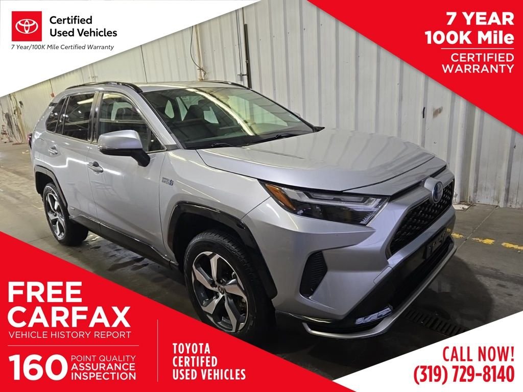 Used 2022 Toyota RAV4 SE with VIN JTMAB3FV1ND098216 for sale in Iowa City, IA