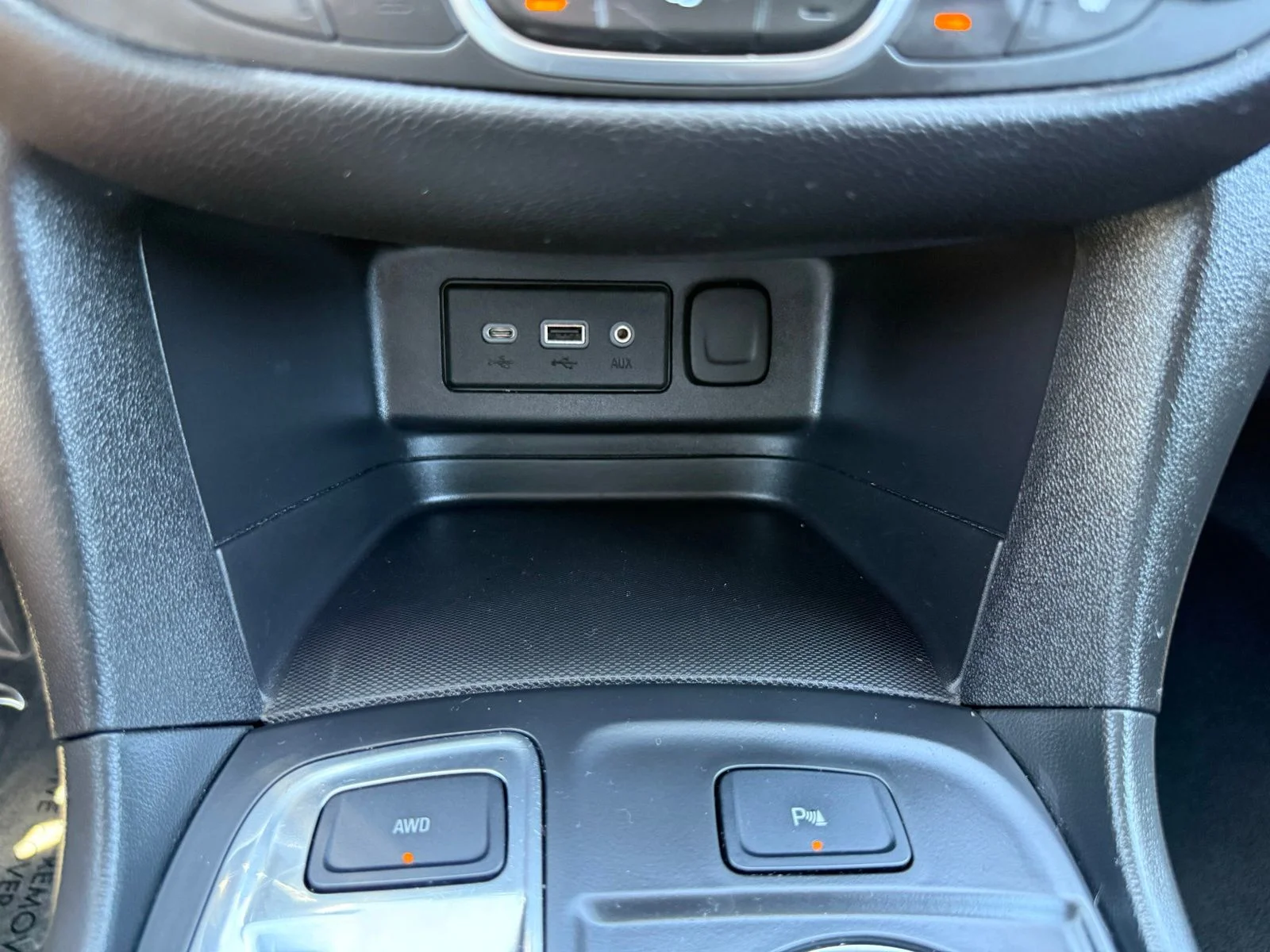 2024 Chevrolet Equinox LT - Photo 27