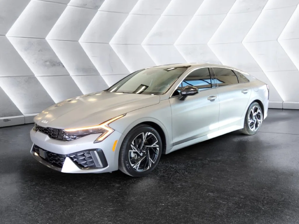 Certified Used 2025 Gray Kia GT-Line image 3