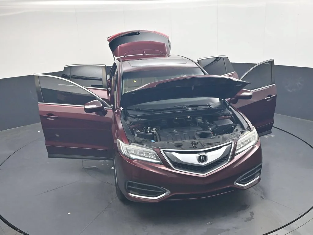 Used 2018  Acura Technology Package image 38