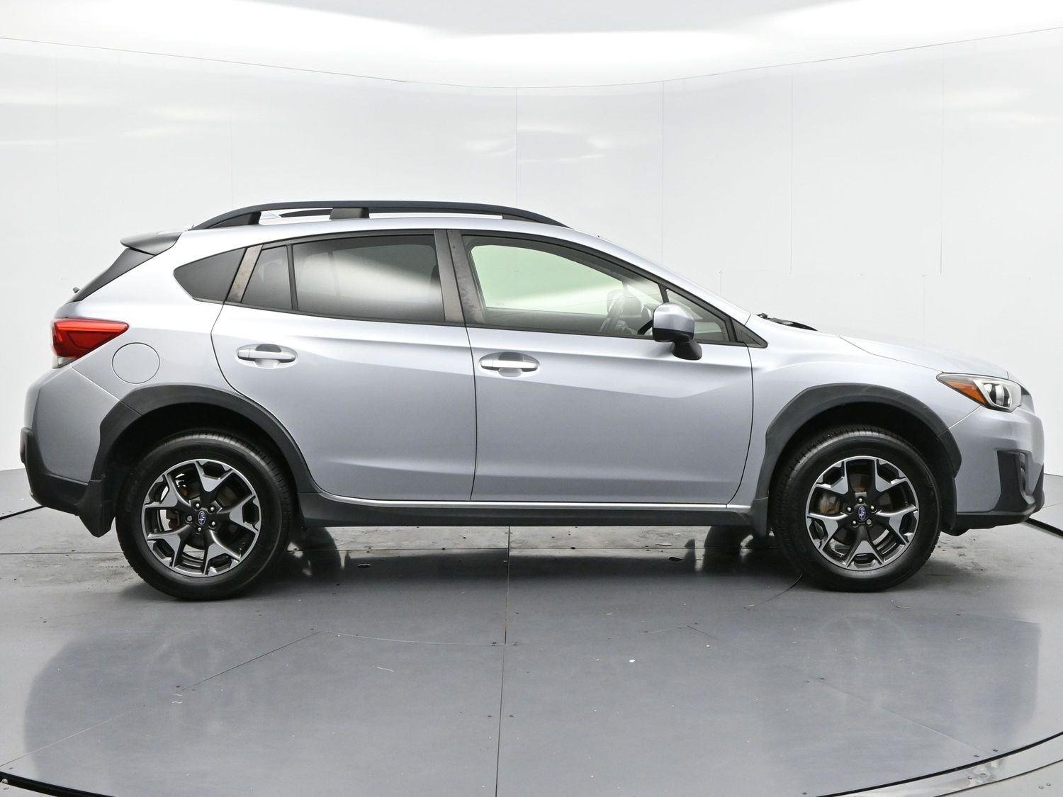 Used 2020 Ice Silver Metallic Subaru Premium image 8