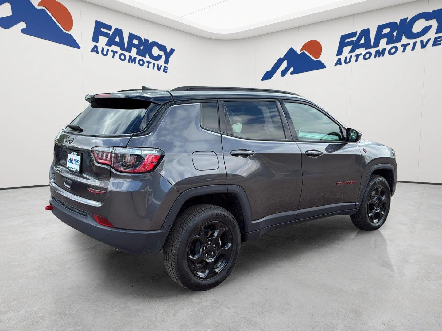 Used 2024 Black Clearcoat Jeep Trailhawk image 15