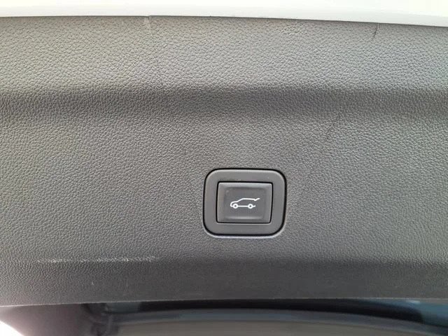 Used 2026 Summit White Chevrolet RST image 7