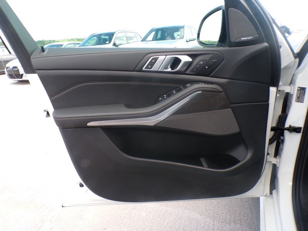 Certified Used 2025 Alpine White BMW xDrive40i image 12