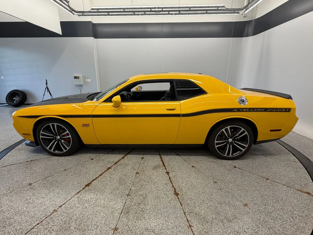 Used 2012 Yellow Dodge SRT8 392 image 18