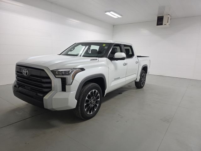New 2026 Wind Chill Pearl <sup>1</sup> Toyota Tundra Limited image 3