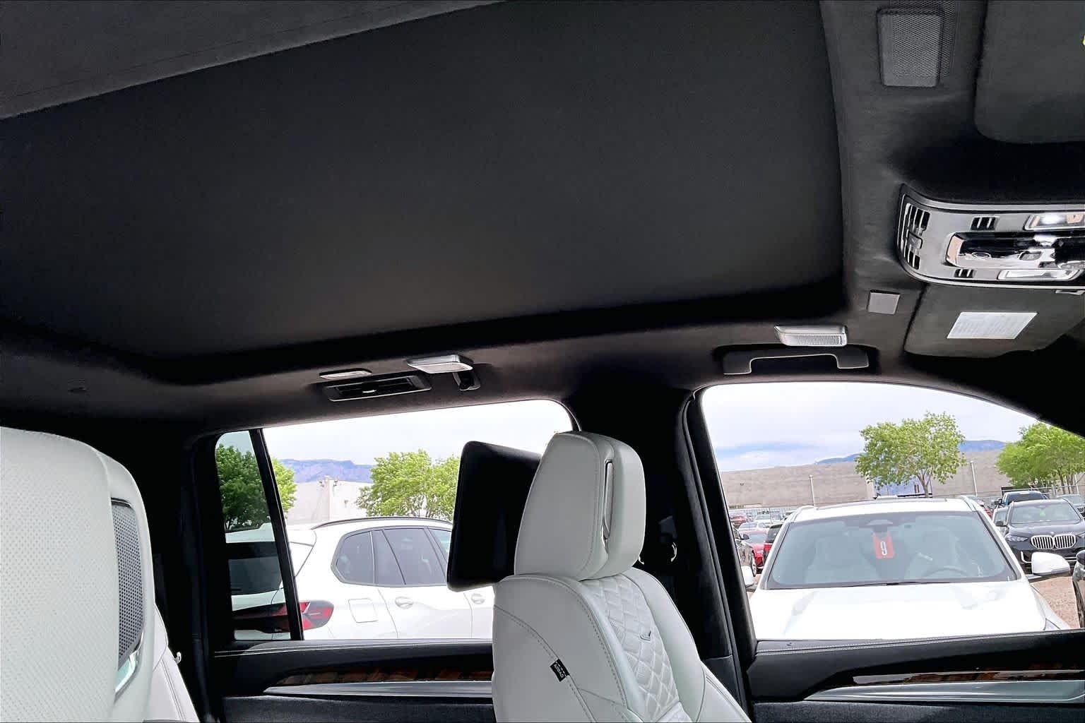Used 2025 Crystal White Tricoat Cadillac 4WD Sport Platinum image 10