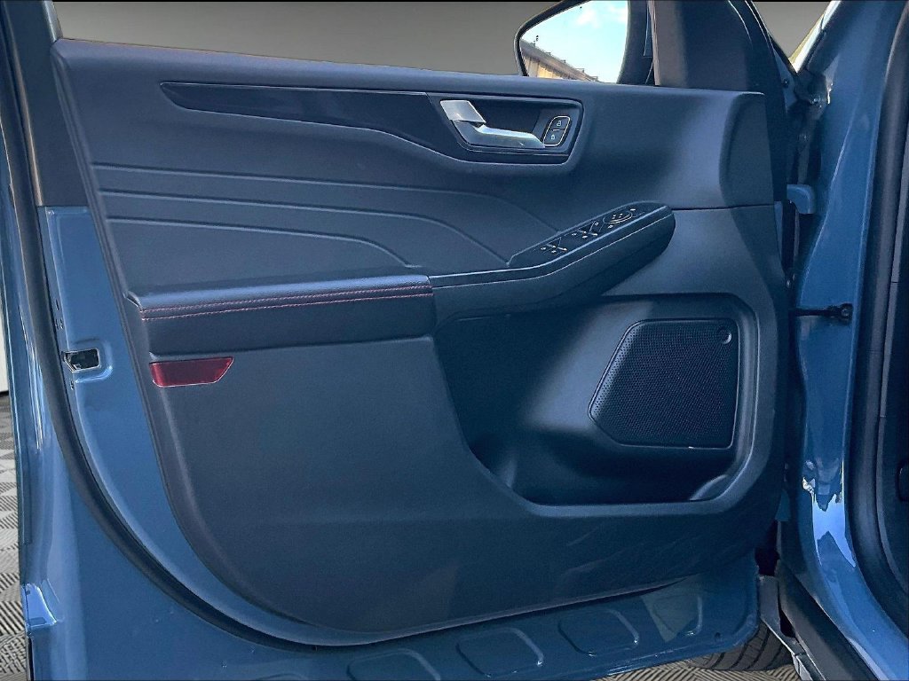 Used 2025 Vapor Blue Ford ST-Line Select image 9