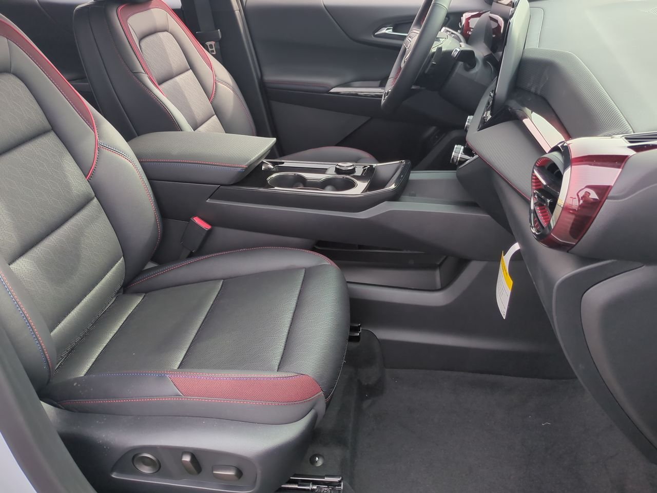 2026 Chevrolet Equinox RS - Photo 27